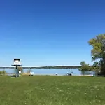Solken Mit Grosser Terrasse Und Kaminofen * Plau am See