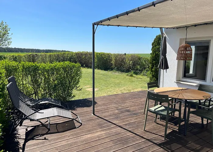 Solken Mit Grosser Terrasse Und Kaminofen Hébergement de vacances Plau am See